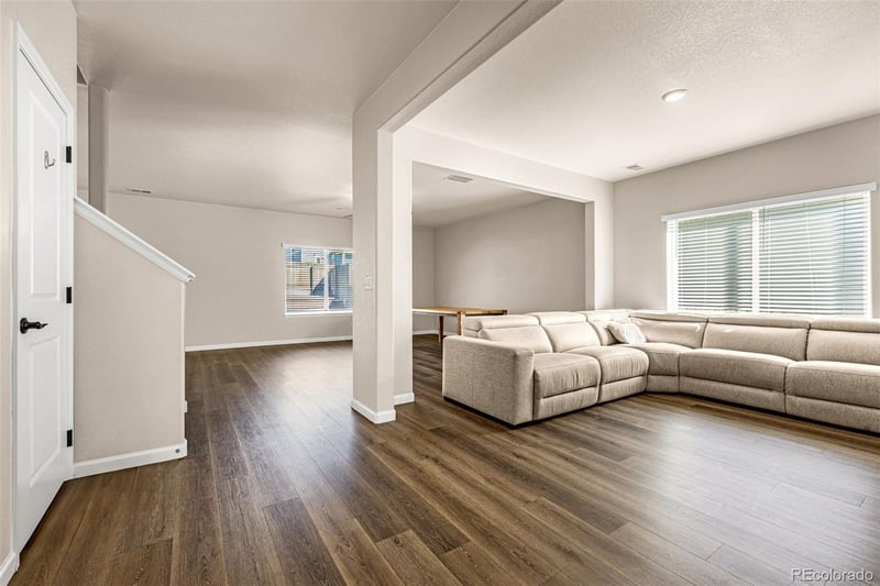 8812 Ventura St, Commerce, CO 80022