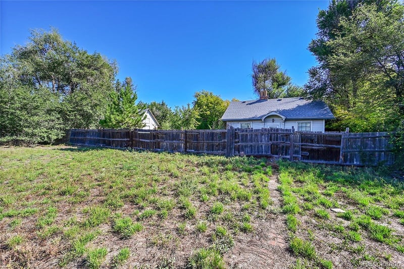 765 Emerald Ln, Lakewood, CO 80214