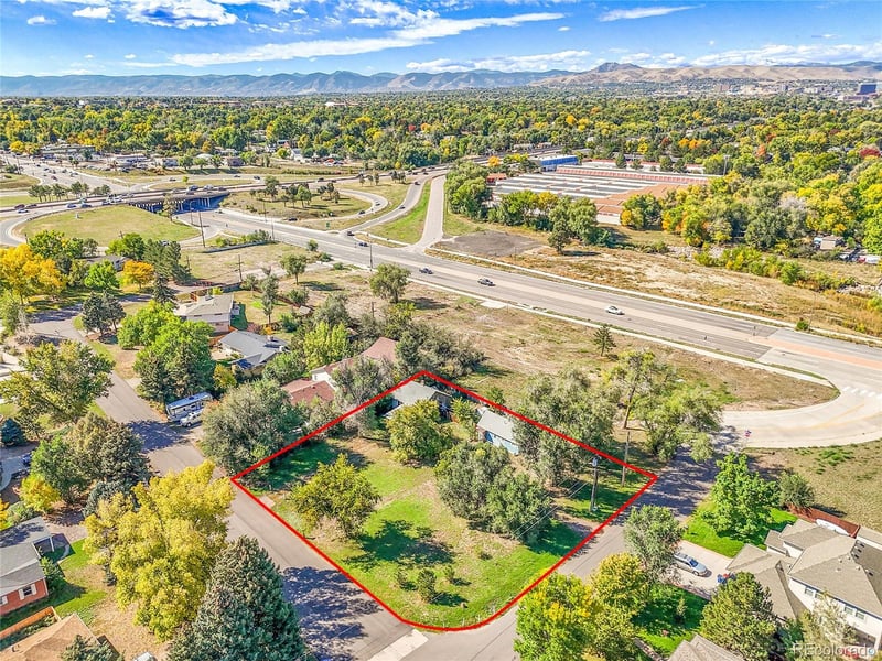 765 Emerald Ln, Lakewood, CO 80214