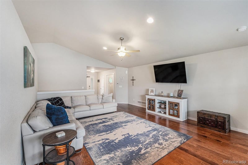 346 Sunset Dr, La Salle, CO 80645