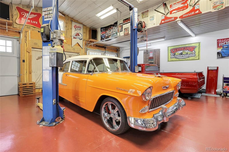 6480 60th Ave, Arvada, CO 80003