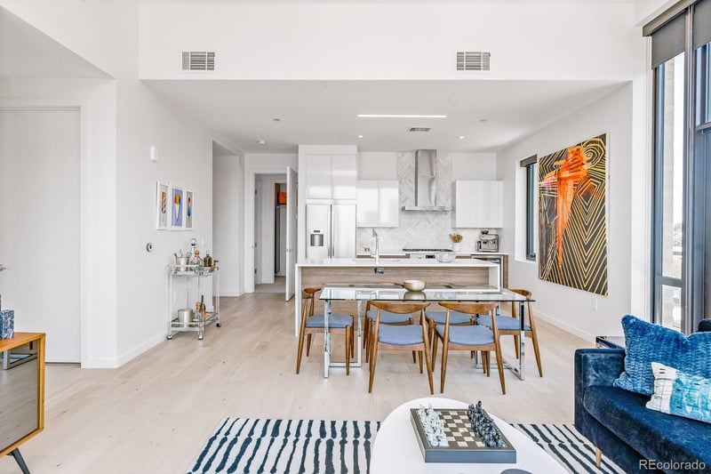 210 Saint Paul St #411, Denver, CO 80206