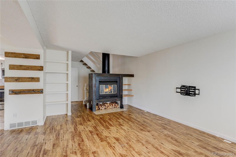 6890 Mississippi Ave #B, Denver, CO 80224