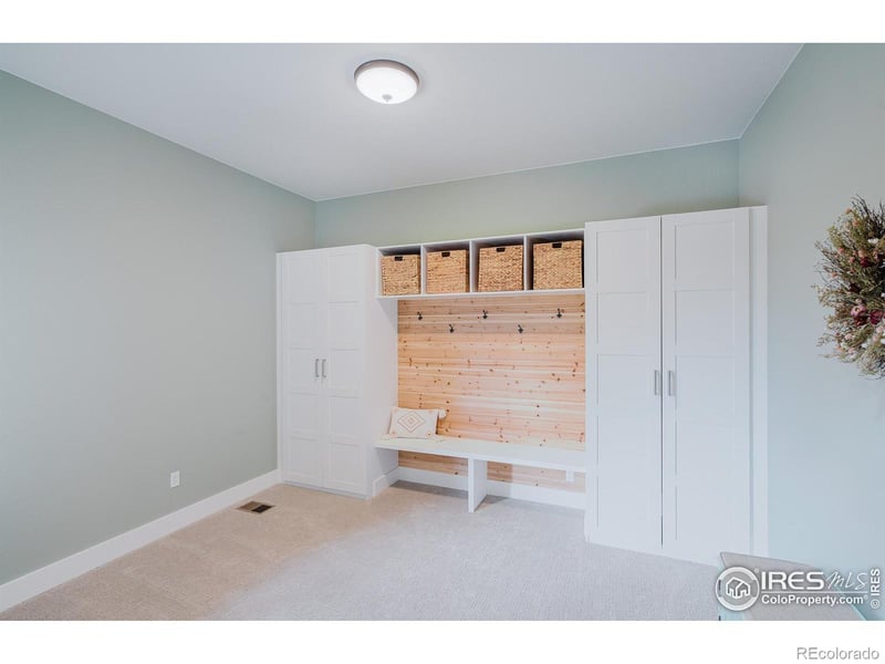 13 Western Sky Cir, Longmont, CO 80501