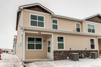 310 4 Ct, Deer Trail, CO 80105
