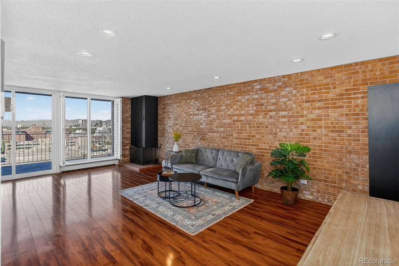 955 Eudora St #1601, Denver, CO 80220