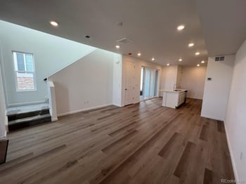 6629 Netherland St, Aurora, CO 80019