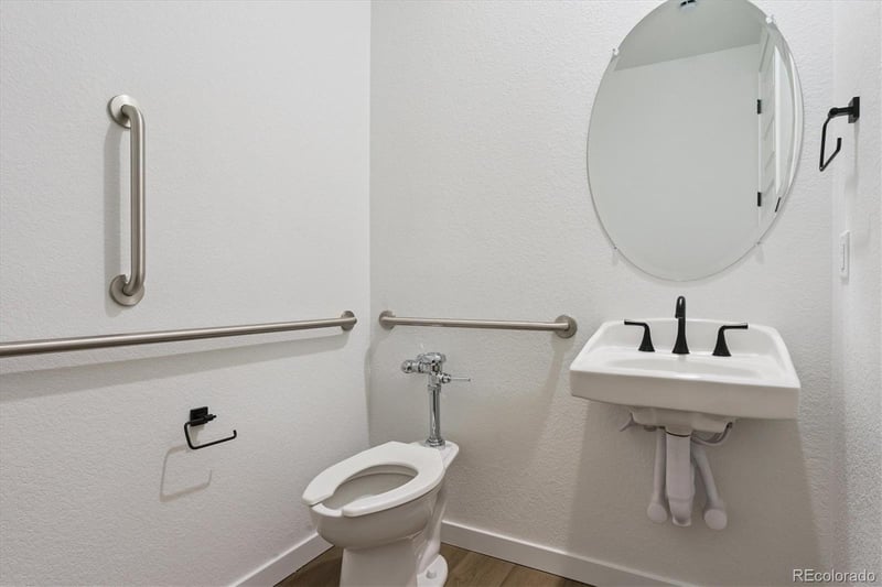 11478 Briarwood Cir, Centennial, CO 80112