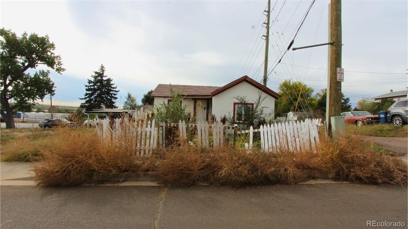 3301 Zuni St, Englewood, CO 80110