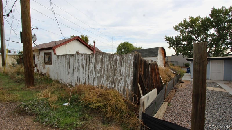 3301 Zuni St, Englewood, CO 80110