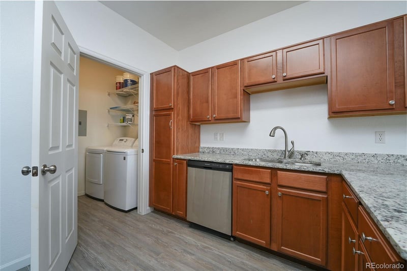22580 Ontario Dr #104, Aurora, CO 80016