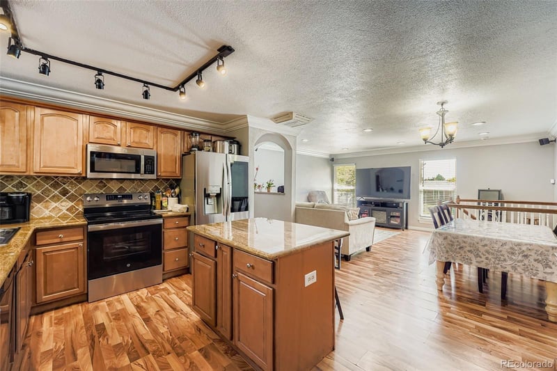 1579 Telluride St, Aurora, CO 80017