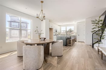 10880 Hinsdale Cir, Centennial, CO 80112