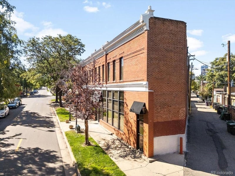 2413 N Washington St, Denver, CO 80205