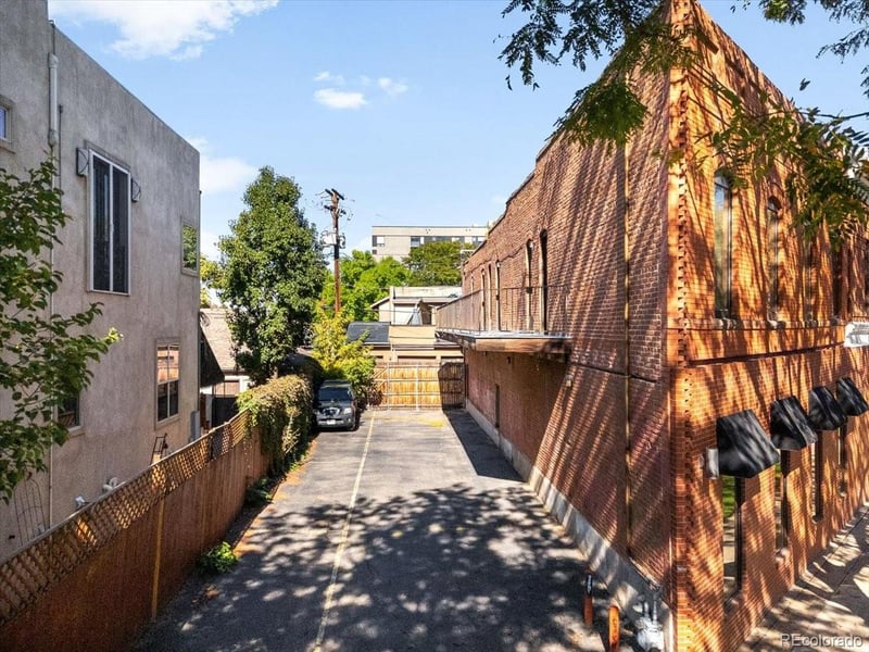 2413 N Washington St, Denver, CO 80205