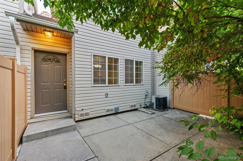 12327 Tennessee Dr #107, Aurora, CO 80012