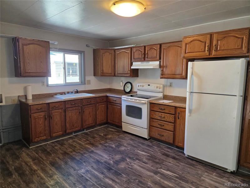407 Carson St, Brush, CO 80723