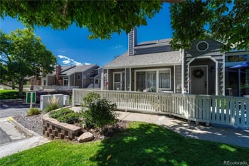 145 Blue Spruce Ct, Highlands Ranch, CO 80126