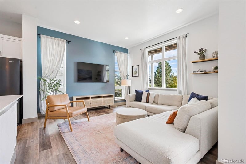 21325 59th Dr, Aurora, CO 80019