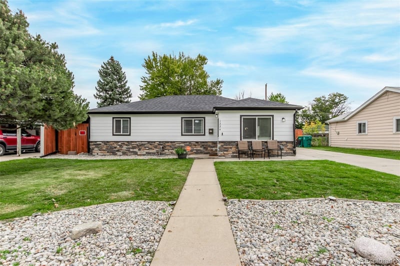 1224 Xanadu St, Aurora, CO 80011