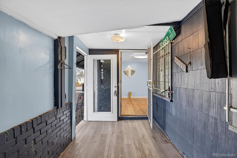 1090 Hanover St, Aurora, CO 80010