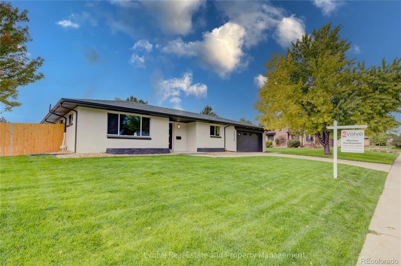 2525 S Ivanhoe Pl, Denver, CO 80222