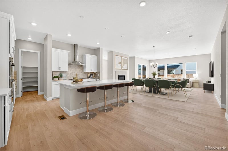 16656 93rd Pl, Arvada, CO 80007