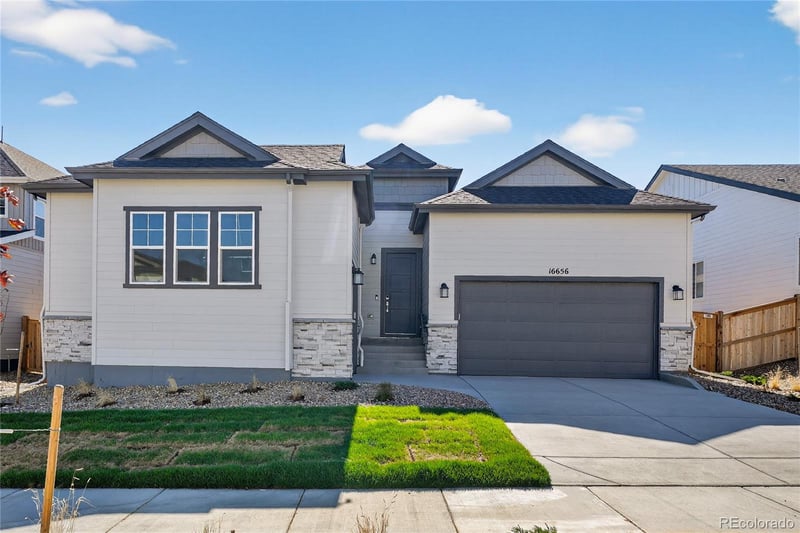 16656 93rd Pl, Arvada, CO 80007