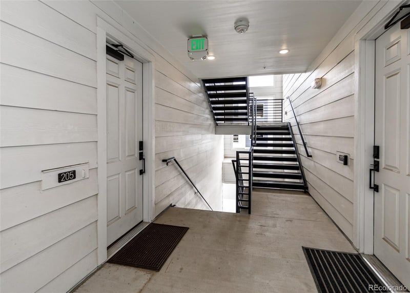 6153 Ceylon St #2-205, Denver, CO 80249