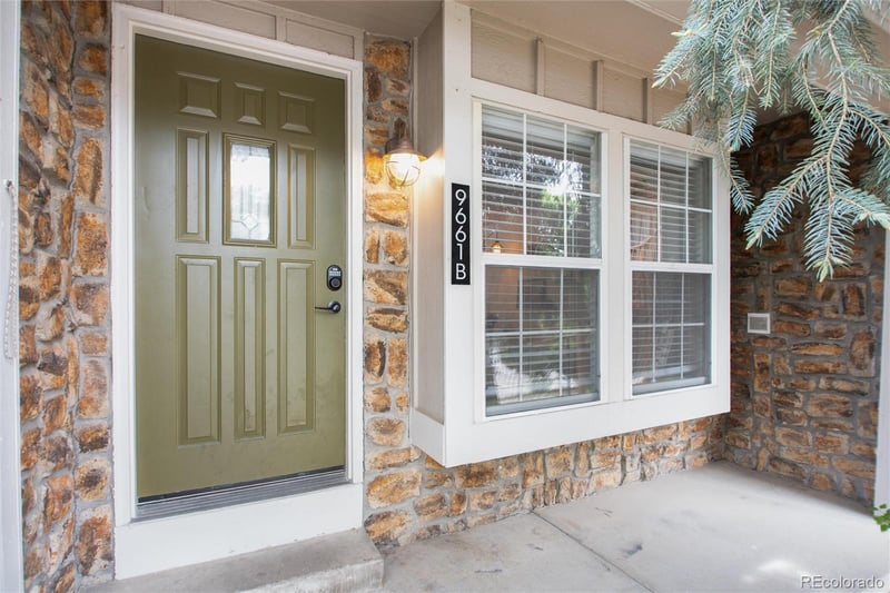 9661 Chatfield Ave #B, Littleton, CO 80128