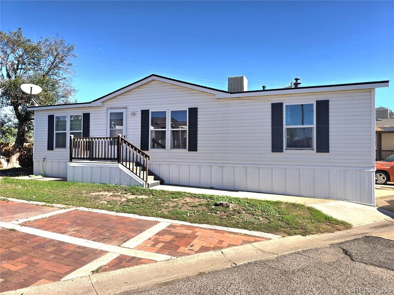 5250 53 Ave, Arvada, CO 80002