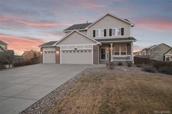 35 Newcastle Ct, Aurora, CO 80018
