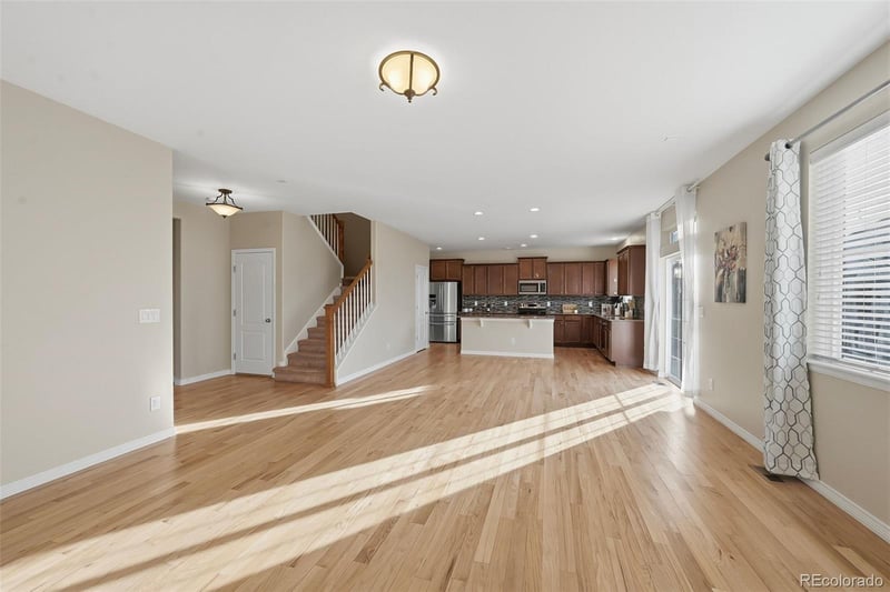 35 Newcastle Ct, Aurora, CO 80018