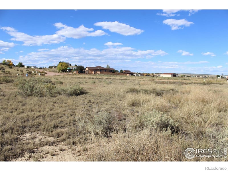 556 S Chimazo Dr S, Pueblo, CO 81001