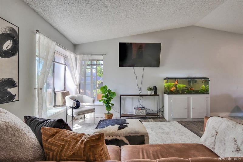 4234 Bahama St, Aurora, CO 80013