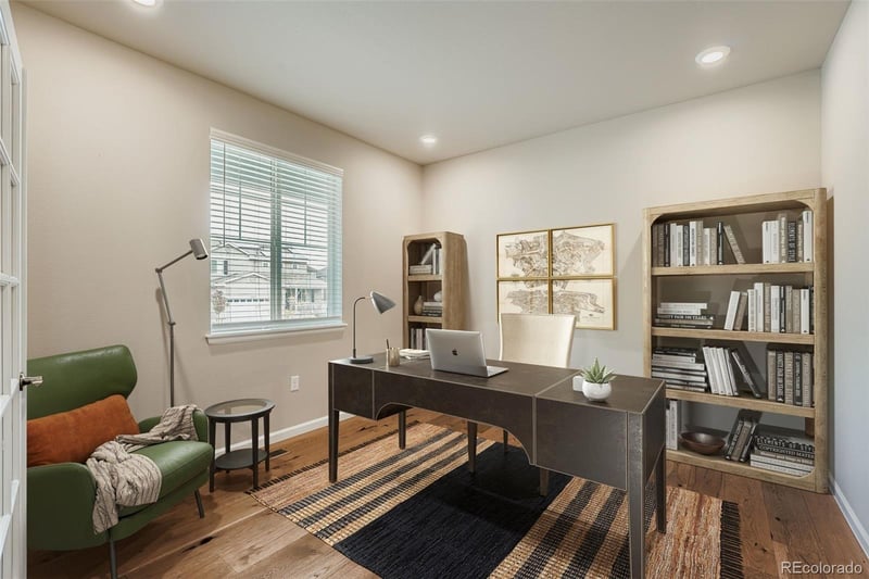 27942 Glasgow Pl, Aurora, CO 80016