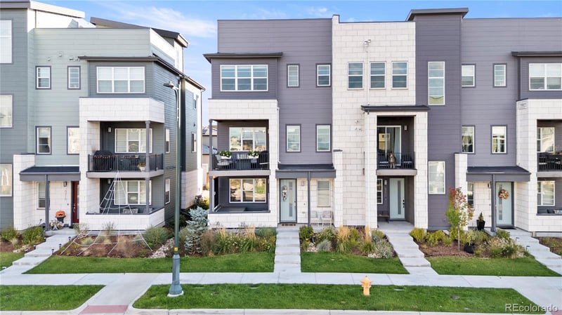 6300 Dayton Ct, Denver, CO 80238