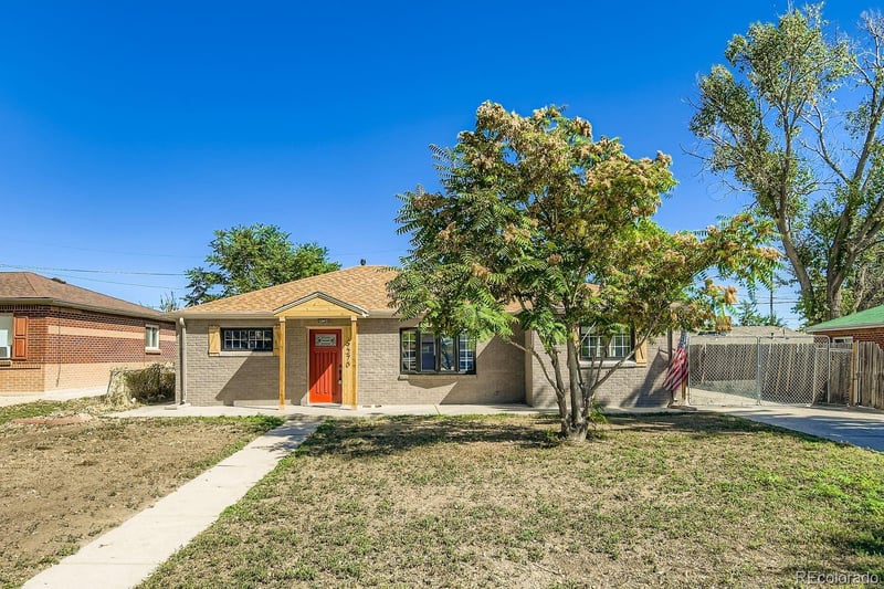 9270 Fir Dr, Thornton, CO 80029