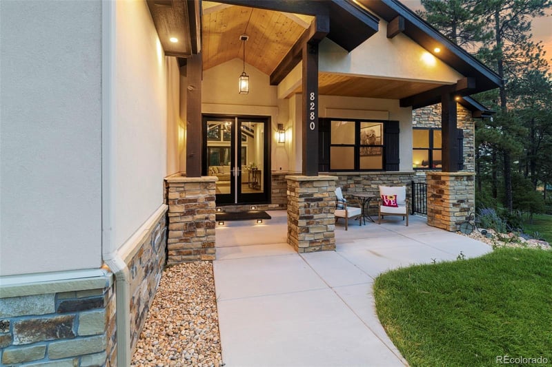 8280 Bannock Dr, Larkspur, CO 80118