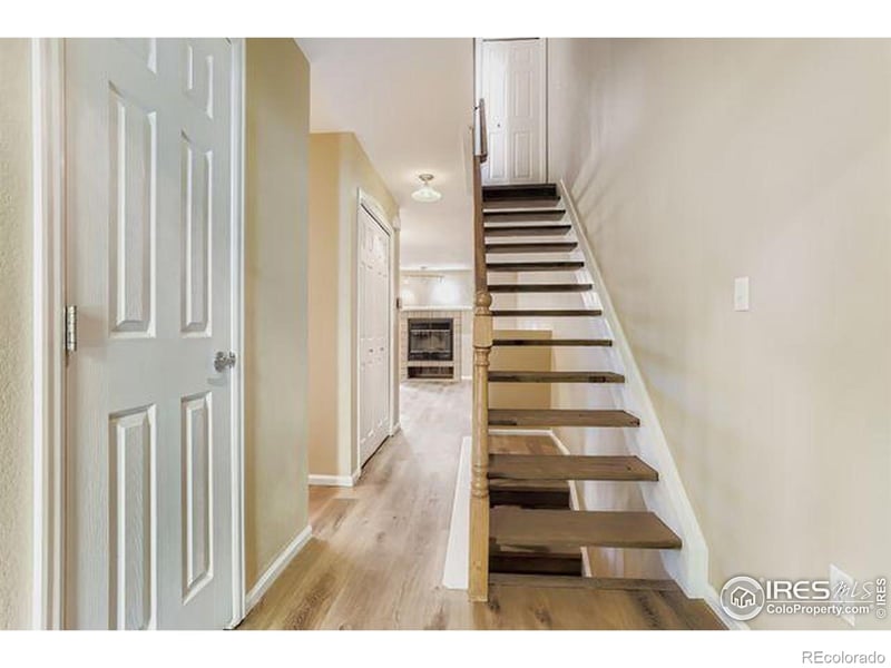 8180 Dry Creek Cir, Niwot, CO 80503