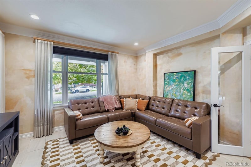 6790 W Crestline Ave, Littleton, CO 80123