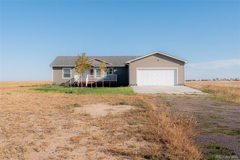 9 Timberlake Ct, Byers, CO 80103