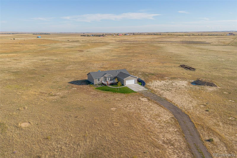 9 Timberlake Ct, Byers, CO 80103