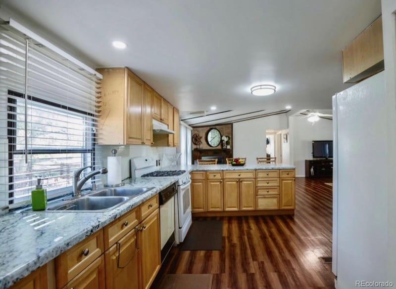 26900 E Colfax Ave Lot 76, Aurora, CO 80018