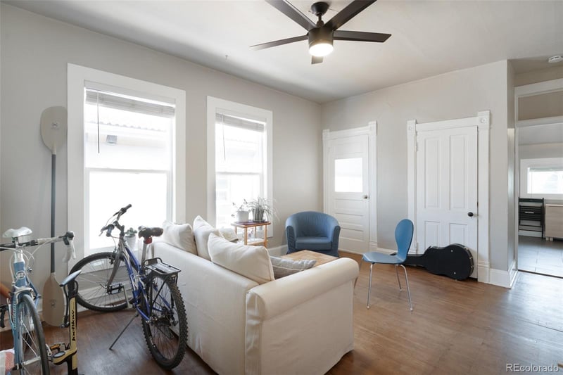 946 Washington St, Denver, CO 80203