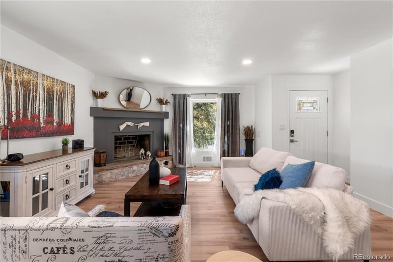 4865 E Alabama Pl, Denver, CO 80246