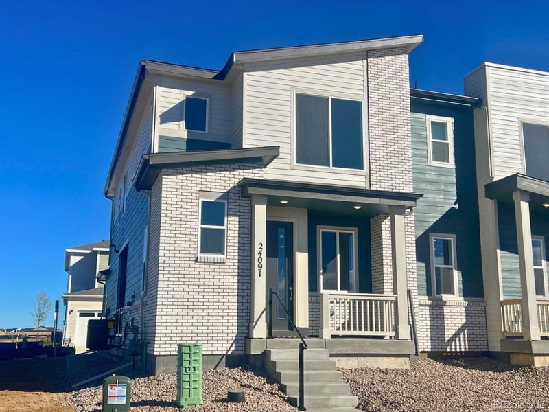 24091 30th Pl, Aurora, CO 80019