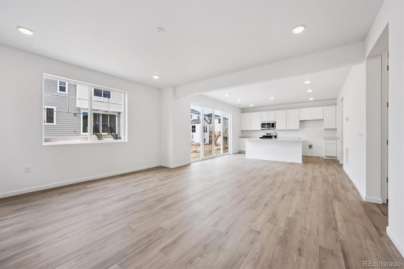 489 Salida St, Aurora, CO 80017