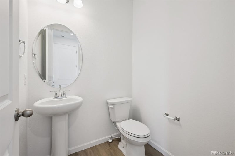 489 Salida St, Aurora, CO 80017