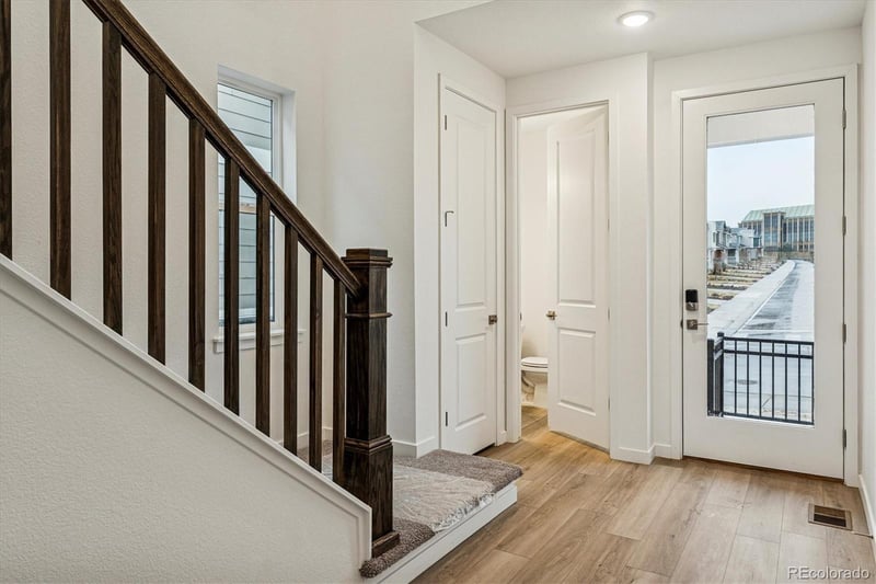 9124 Hayden Peak St, Englewood, CO 80112